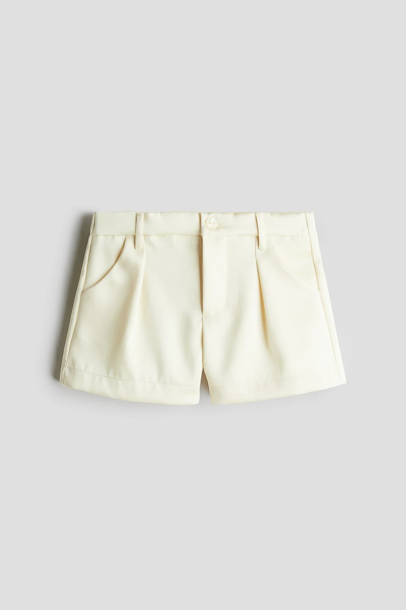 Short à pinces