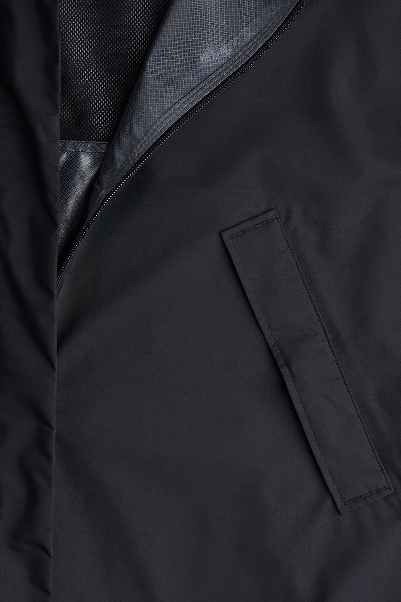 Rain Jacket with StormMove™