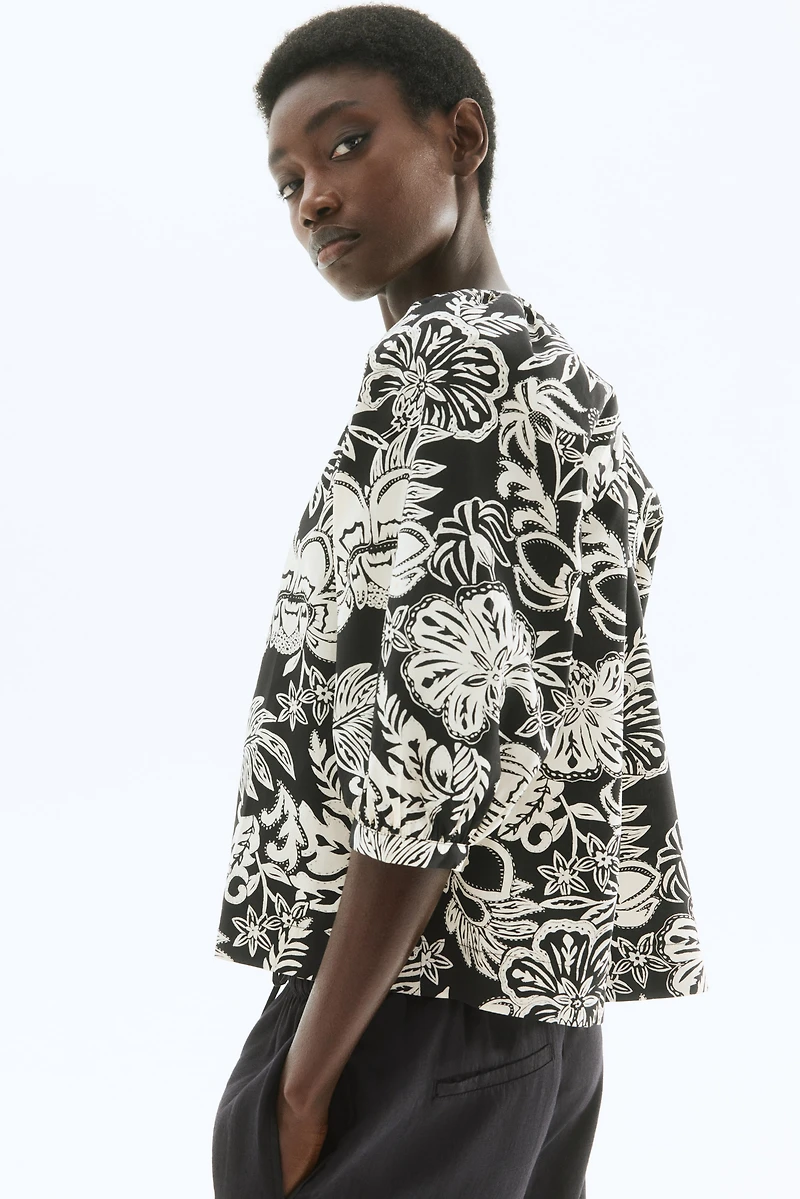 Balloon-sleeved poplin blouse