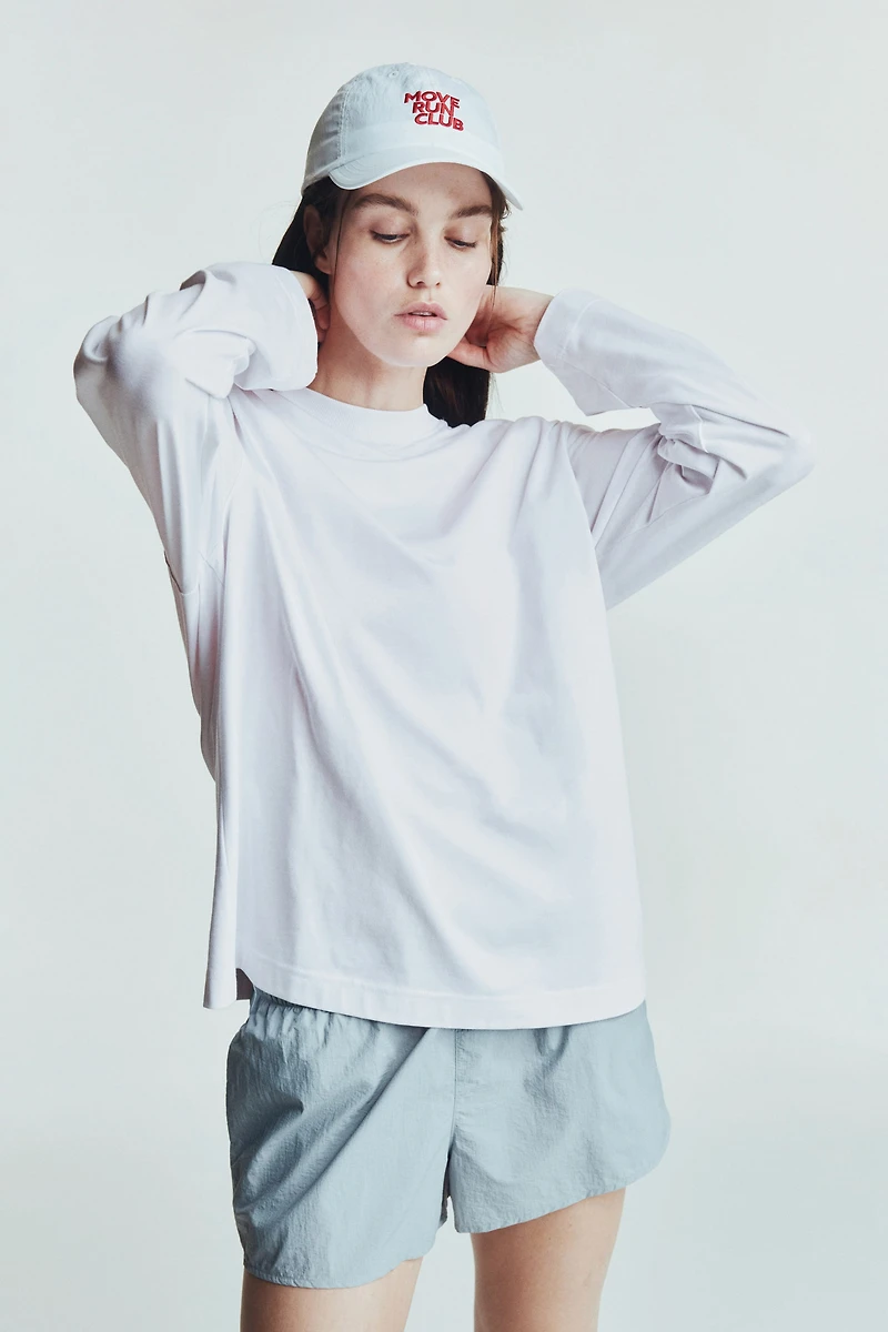 Long-Sleeved Sports Top with DryMove™