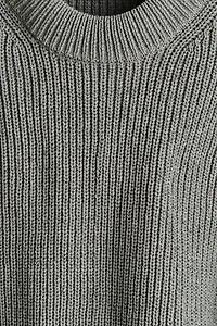 Relaxed-Fit Rib-Knit Sweater