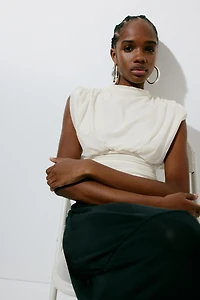 Haut sans manches à effet drapé