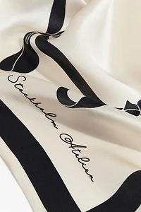 Foulard imprimé en soie