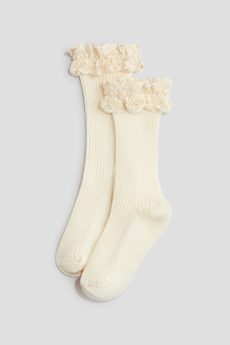 Crochet-Ruffle Socks
