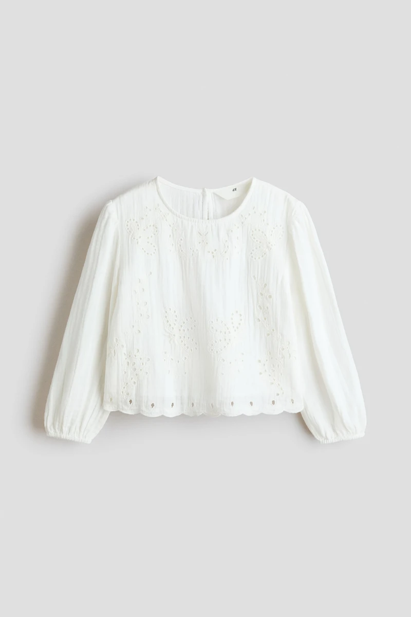 Blouse en mousseline avec broderie anglaise