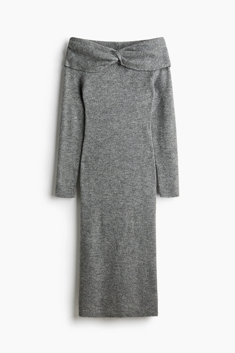 Robe à épaules dénudées en fin tricot