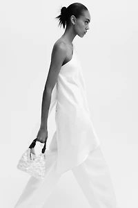 Haut asymétrique en satin