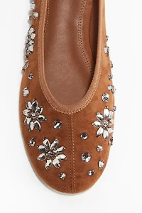 Ballerines ornées de strass