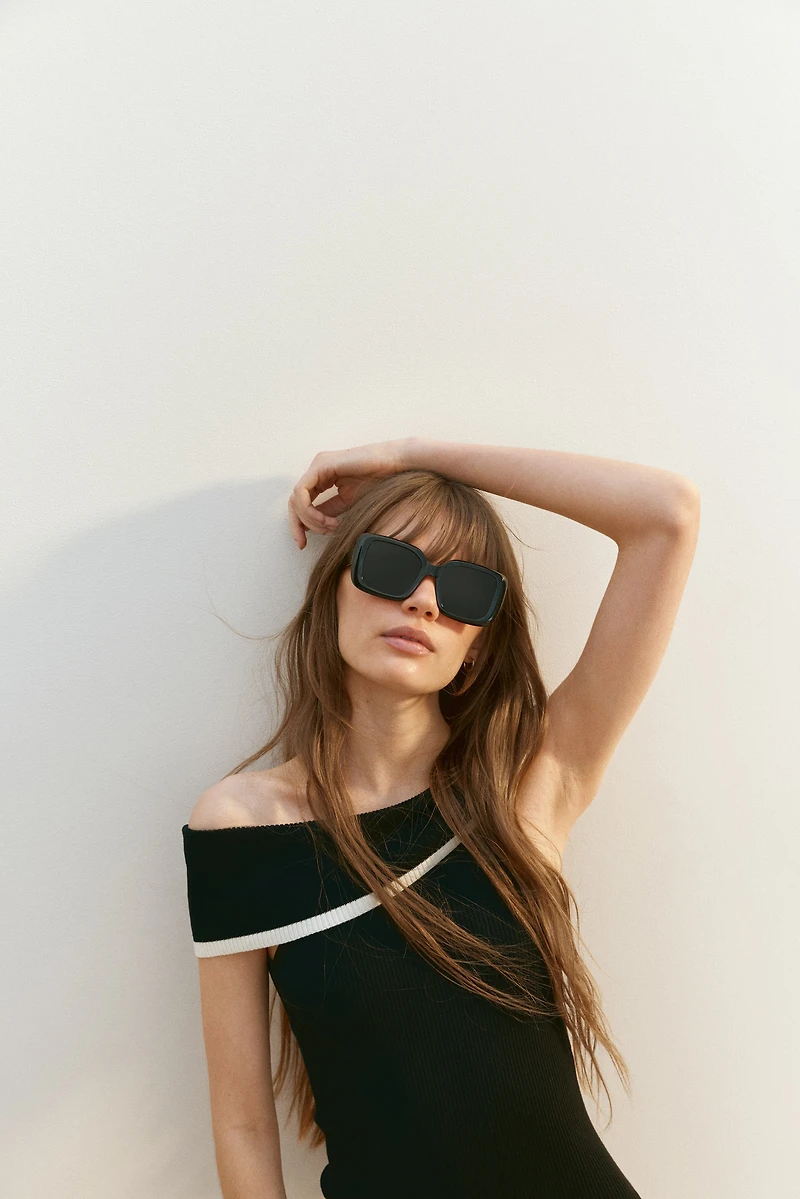 Ribbed Off-the-Shoulder Dress