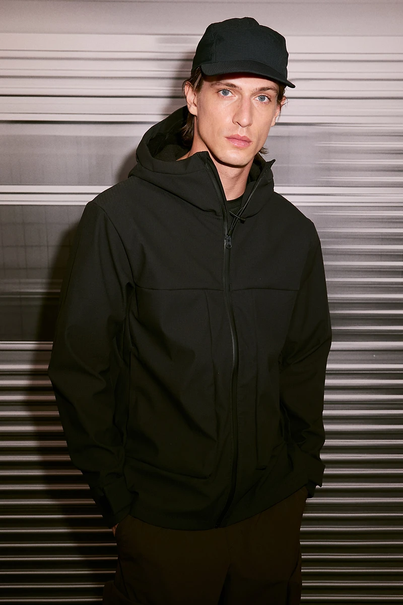 Regular Fit Water-Repellent Softshell Jacket