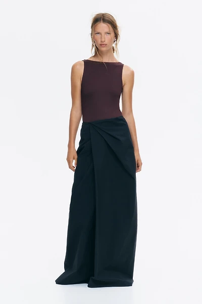 Maillot string avec détail torsadé