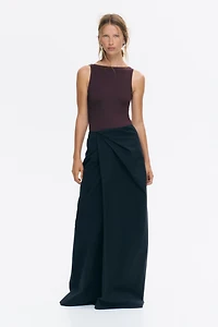 Maillot string avec détail torsadé