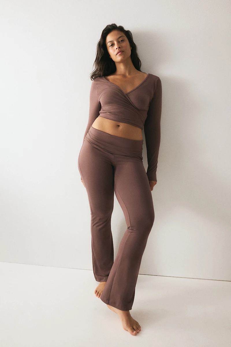 Pantalon évasé au toucher doux
