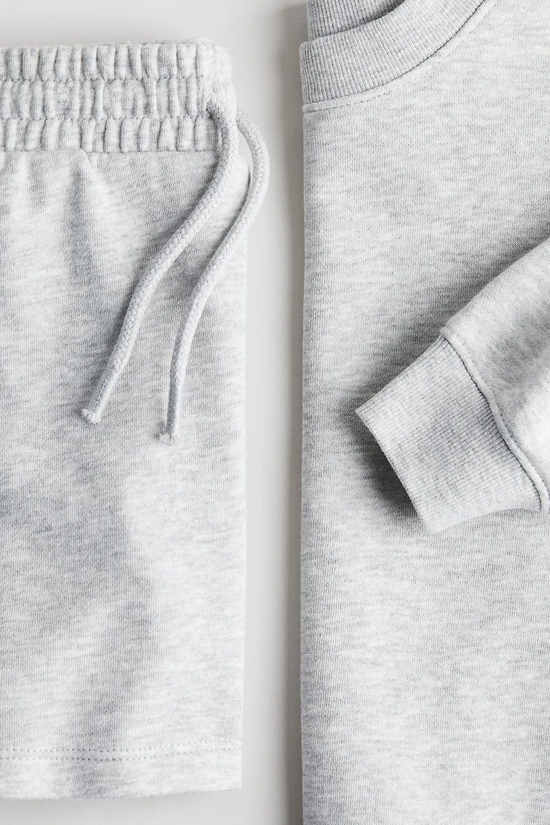 2-Piece Sweatshirt and Shorts Set