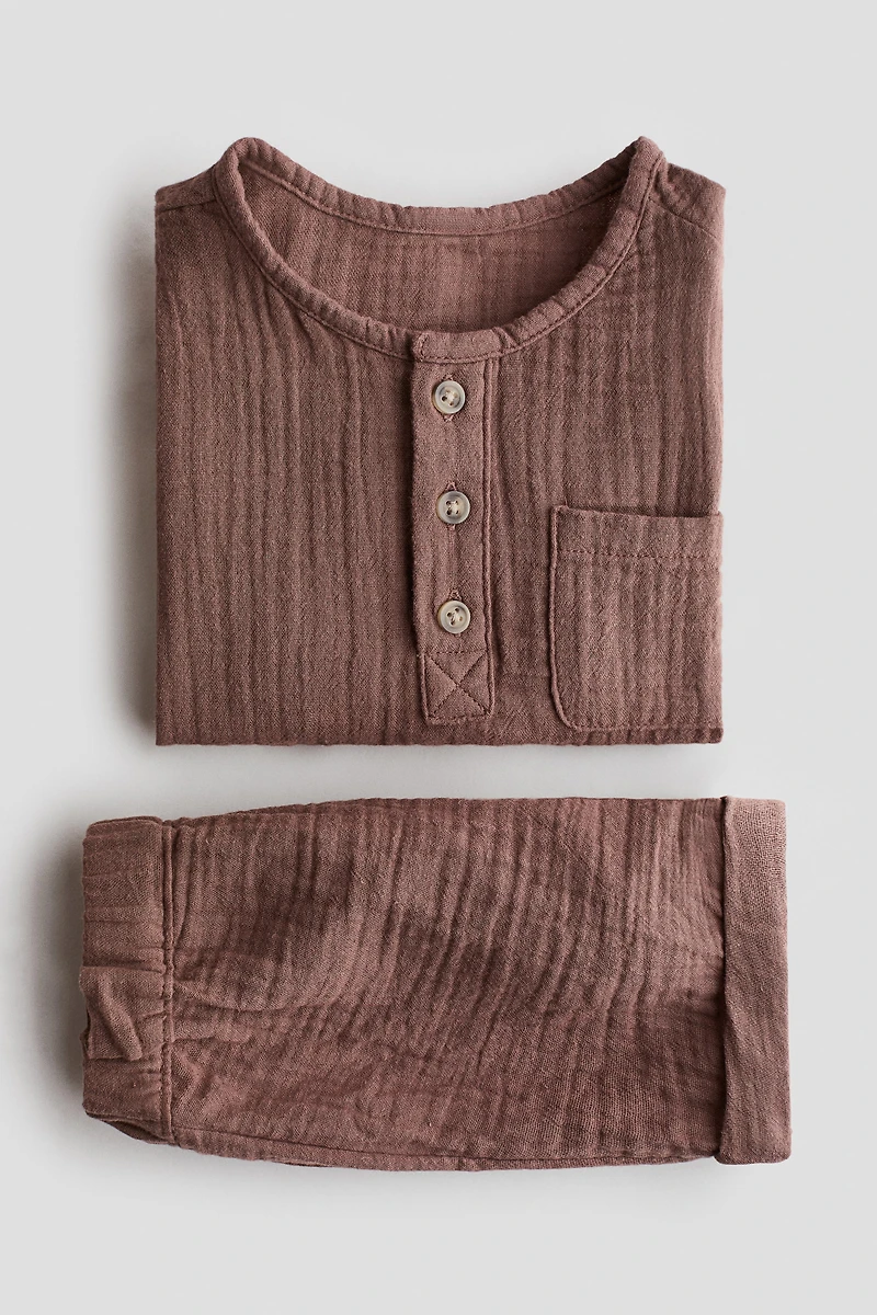 2-Piece Shirt and Shorts Set