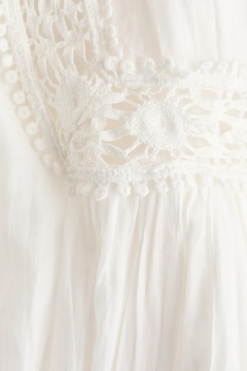 Robe tunique avec dentelle