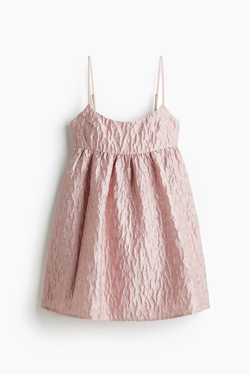 Robe à bretelles fines en tissu jacquard