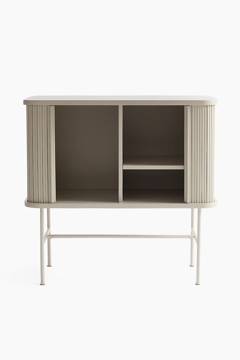 Placard avec portes à jalousie