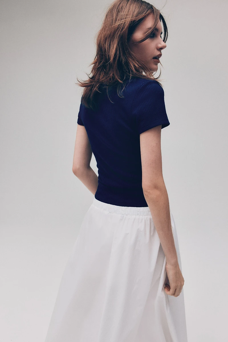 Ribbed Top with Collar