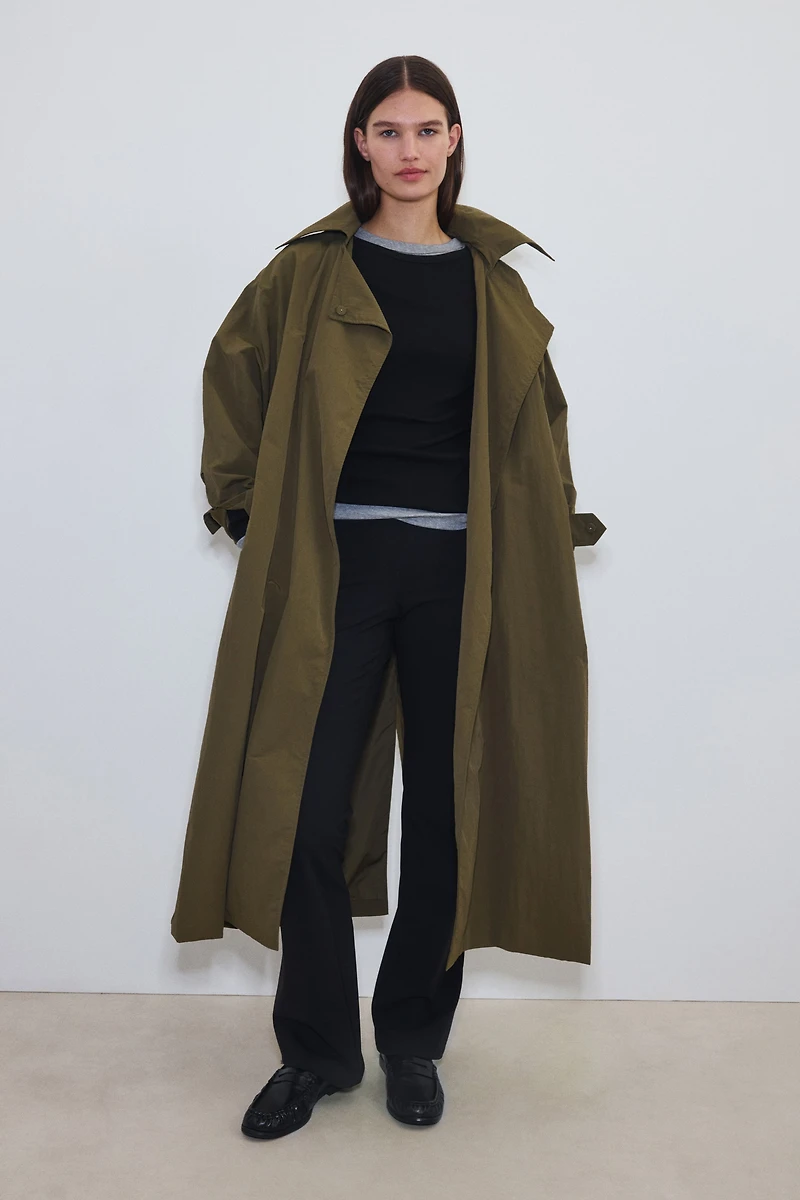 Four-Way Stretch Flared Pants