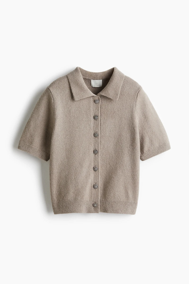 Short-sleeved collared cardigan