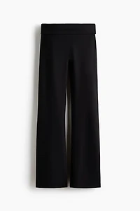 Flared Yoga Leggings with SoftMove™