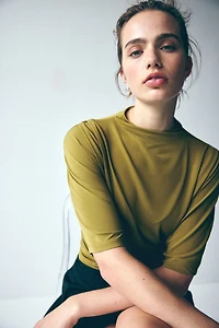 Haut à effet drapé