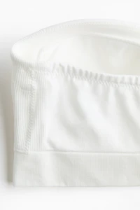 Soutien-gorge bandeau coussiné sans coutures
