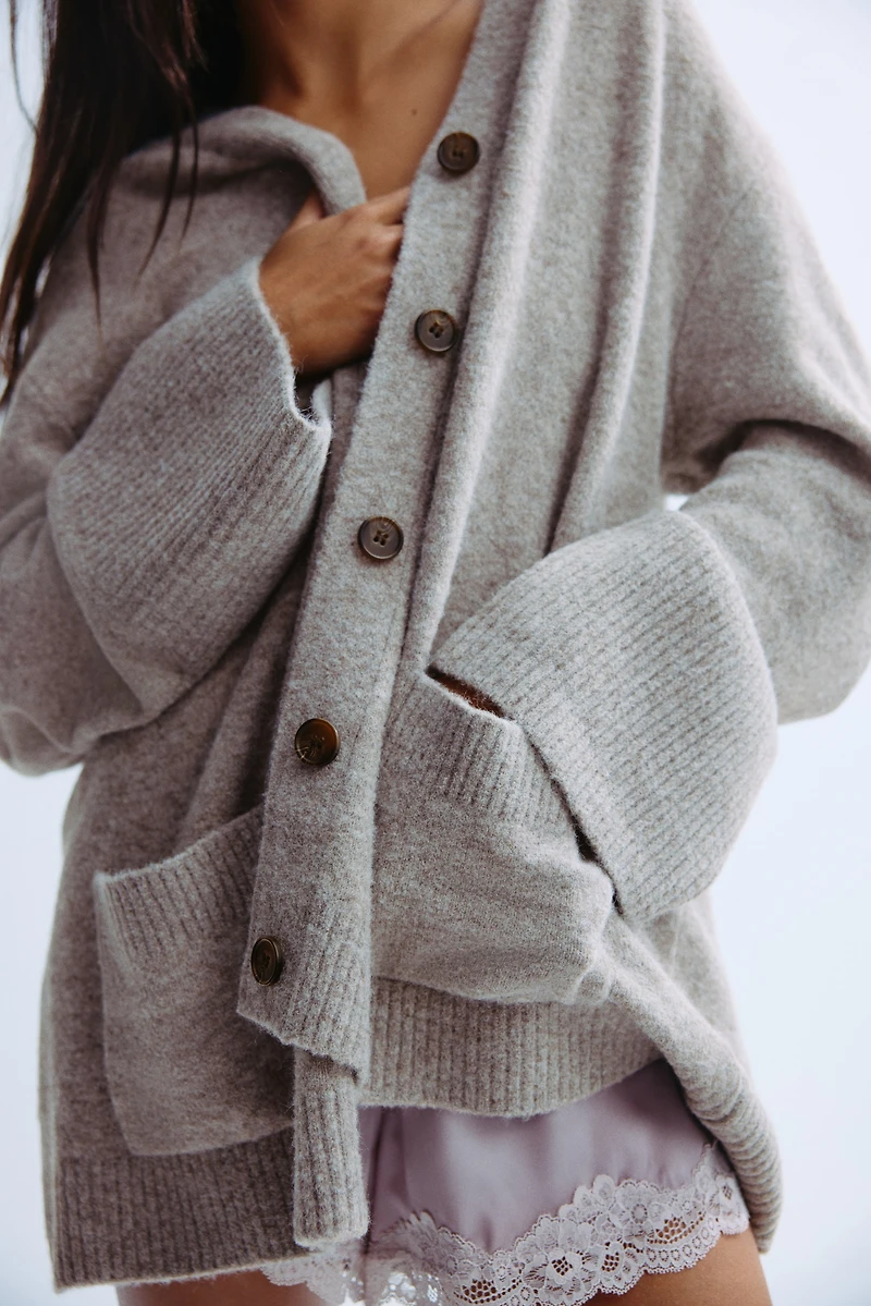 Loose-Fit Cardigan