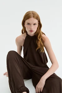 Haut dos nu en satin