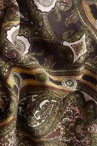 Robe avec col lavallière