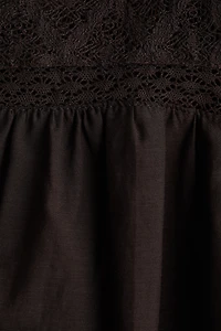 Blouse avec dentelle