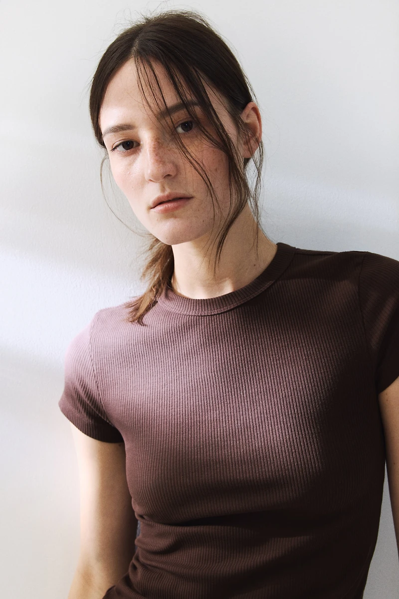 Ribbed T-shirt