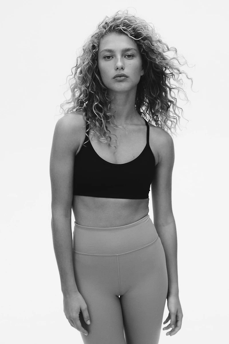 Light Support Sports Bra with DryMove™
