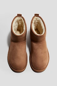 Fluffy-Lined Boots