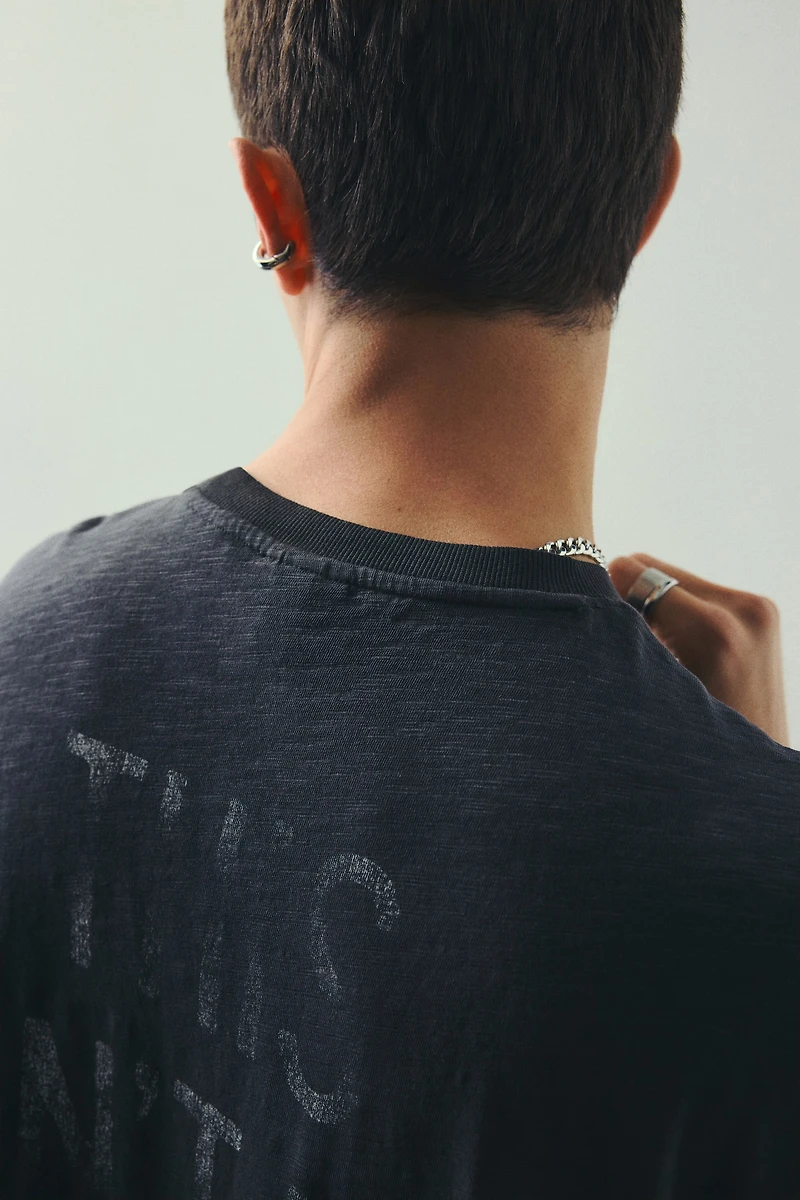 Oversized-Fit T-Shirt