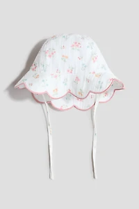 Chapeau de soleil brodé en mousseline