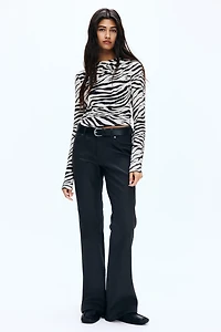 Haut à effet drapé