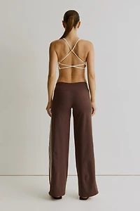Wide-Leg Sports Leggings with SoftMove™