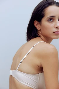 Soutien-gorge pigeonnant en microfibre et dentelle