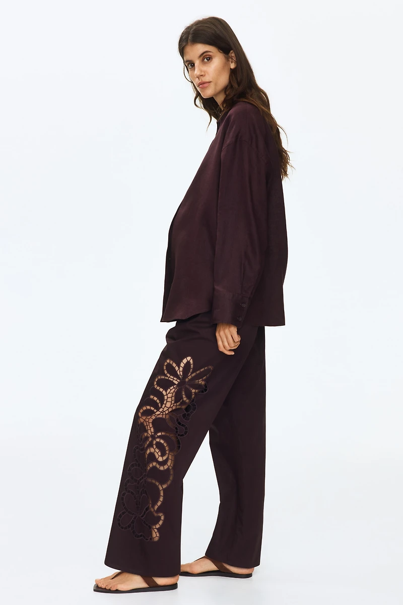 MAMA Pants with Eyelet Embroidery
