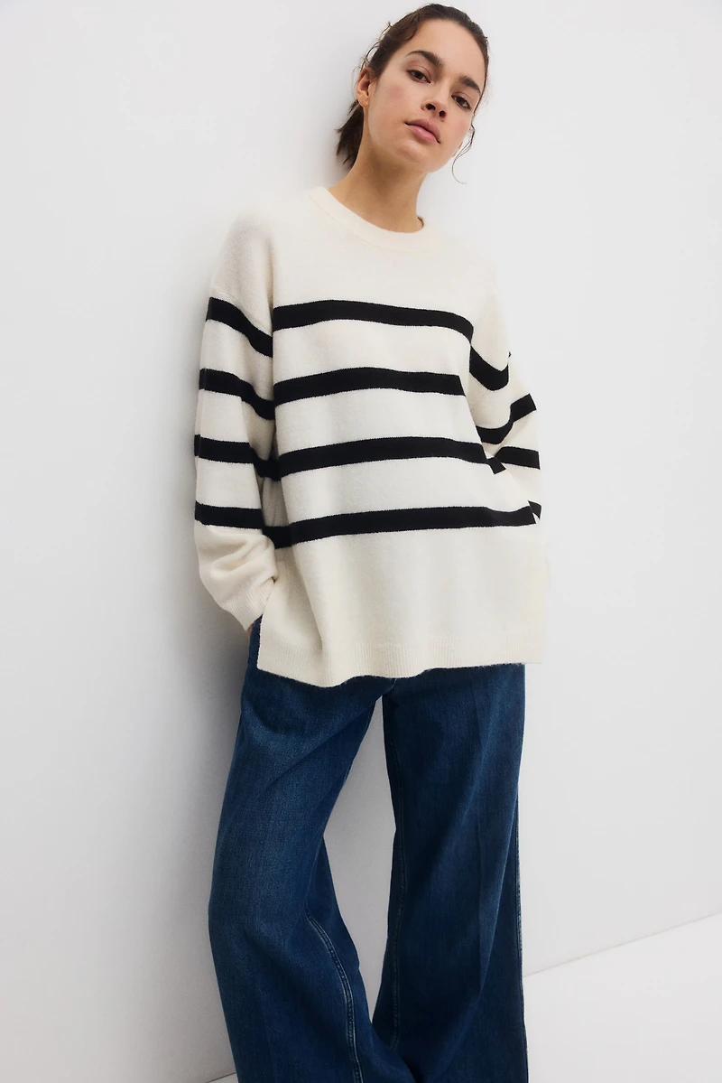 MAMA Slit-Hem Sweater