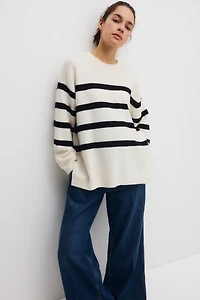 MAMA Slit-Hem Sweater