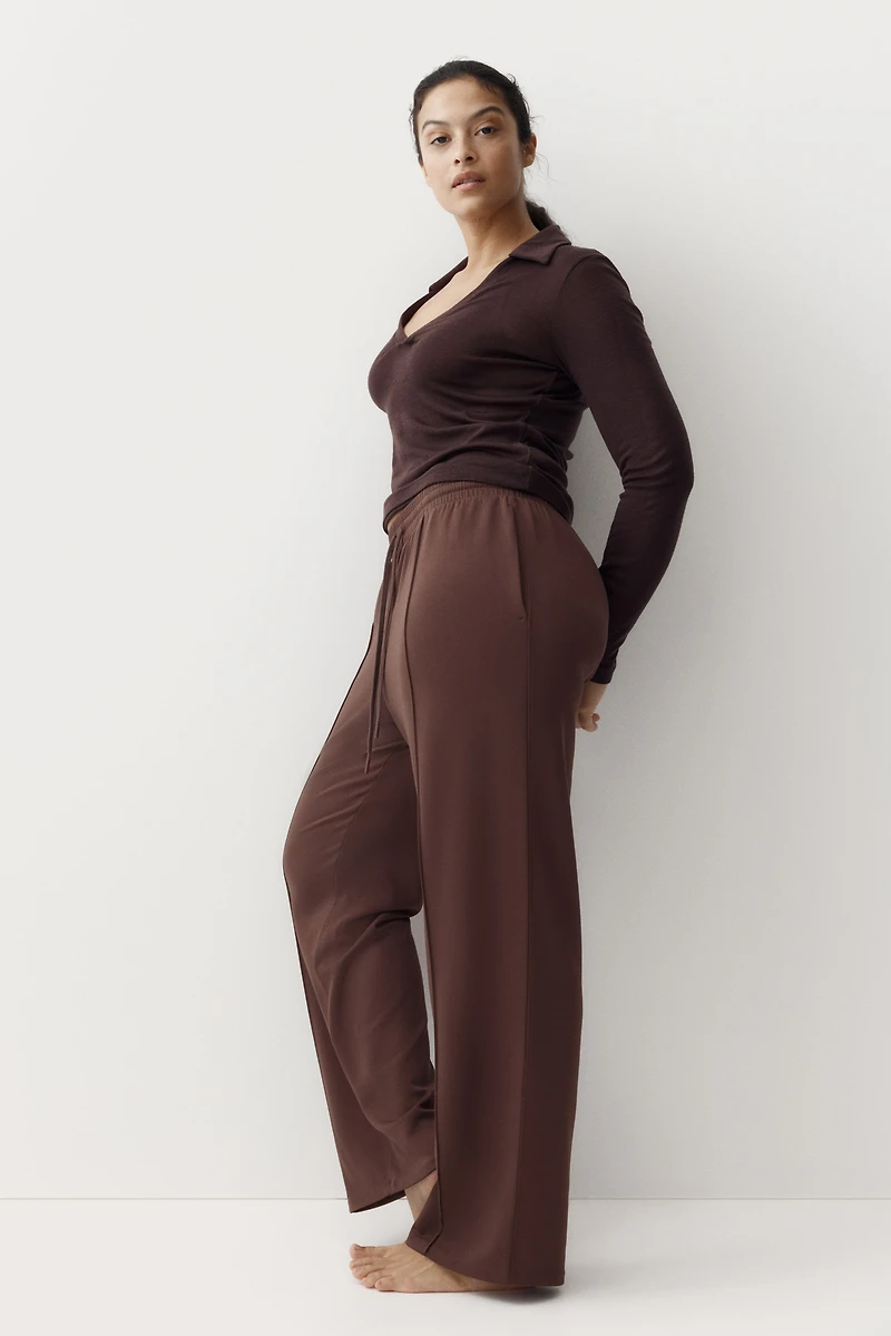 Pantalon jogging à jambes larges avec plis