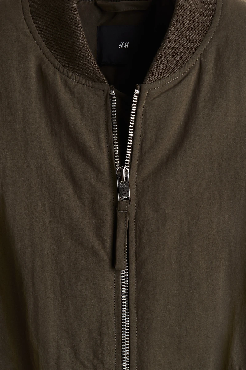 Blouson d'aviateur ample en nylon