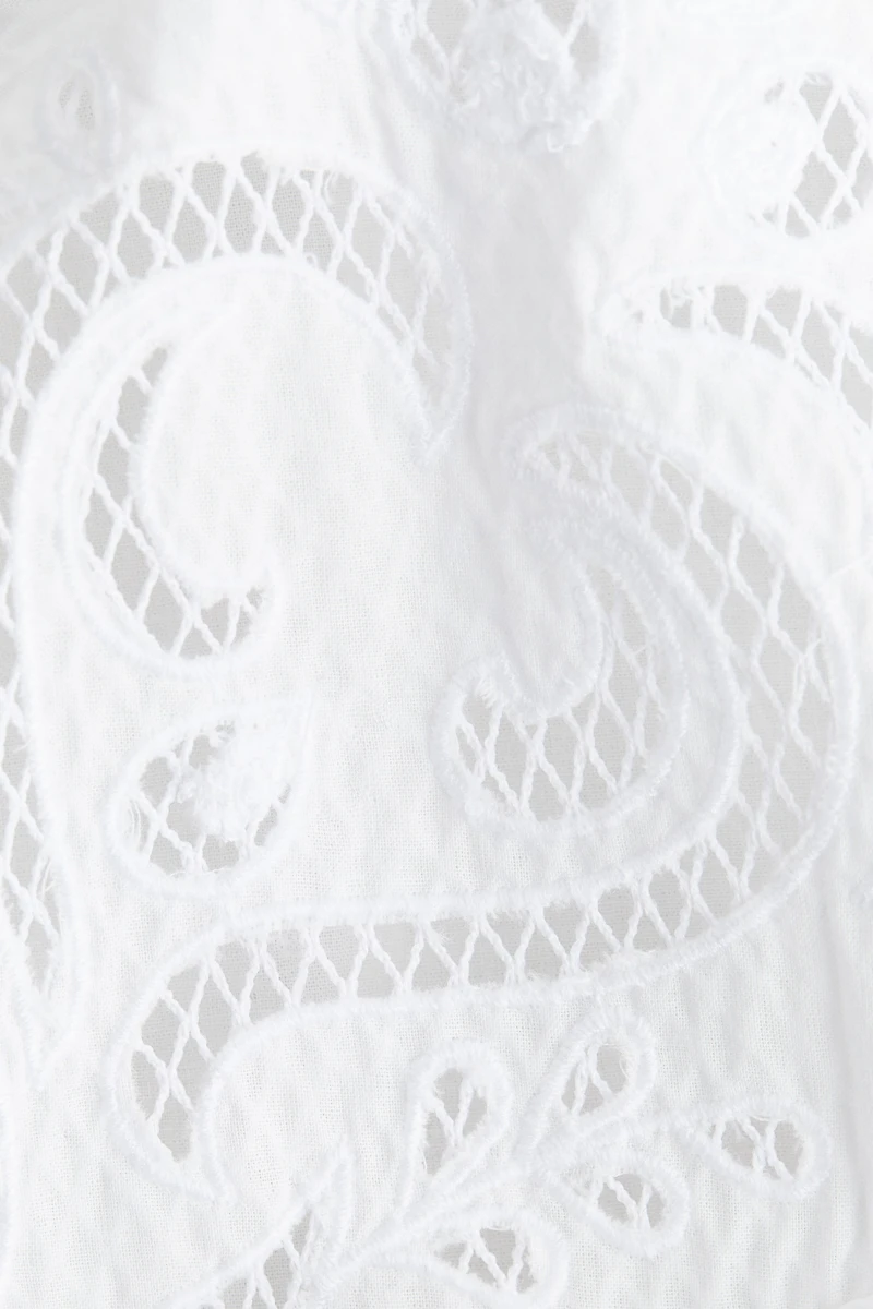 Blouse avec broderie anglaise