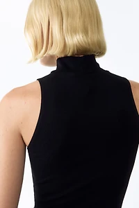 Ribbed turtleneck top