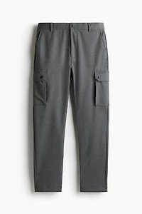 Pantalon cargo près du corps
