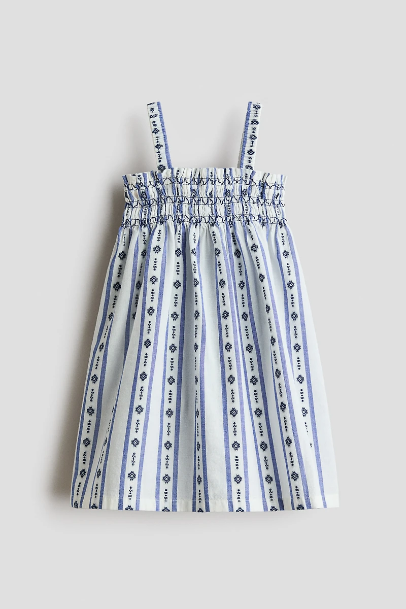 Robe smockée à bretelles fines