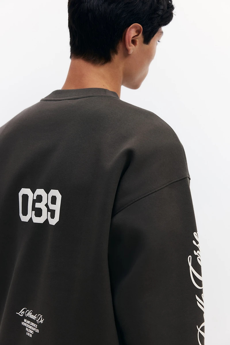 Chandail ample en molleton imprimé